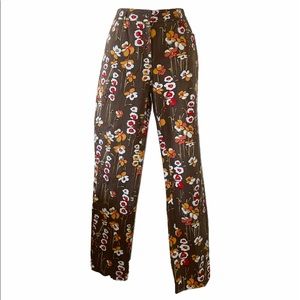 Mega fun mod style floral print pants